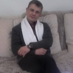 Парень, пригласит девушку к себе на бурную ночь в Геленджике Парень, пригласит девушку к себе на бурную ночь в Геленджике