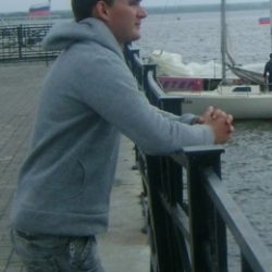 Парень из Москвы ищет девушку для куни и фут фетиша Парень из Москвы ищет девушку для куни и фут фетиша