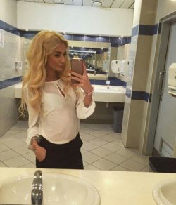 Стройная и ухоженная брюнеточка, познакомлюсь с молодым мужчиной в Геленджике для секса Стройная и ухоженная брюнеточка, познакомлюсь с молодым мужчиной в Геленджике для секса