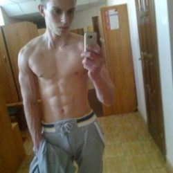 Ищу девушку из Москвы для занятий оральным сексом Ищу девушку из Москвы для занятий оральным сексом