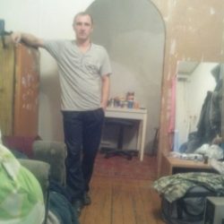 Парень из Москвы. Ищу девушку чуть-чуть поразвратничать Парень из Москвы. Ищу девушку чуть-чуть поразвратничать