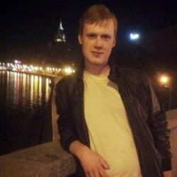 Парень, ищу девушку для безудержного секса Парень, ищу девушку для безудержного секса